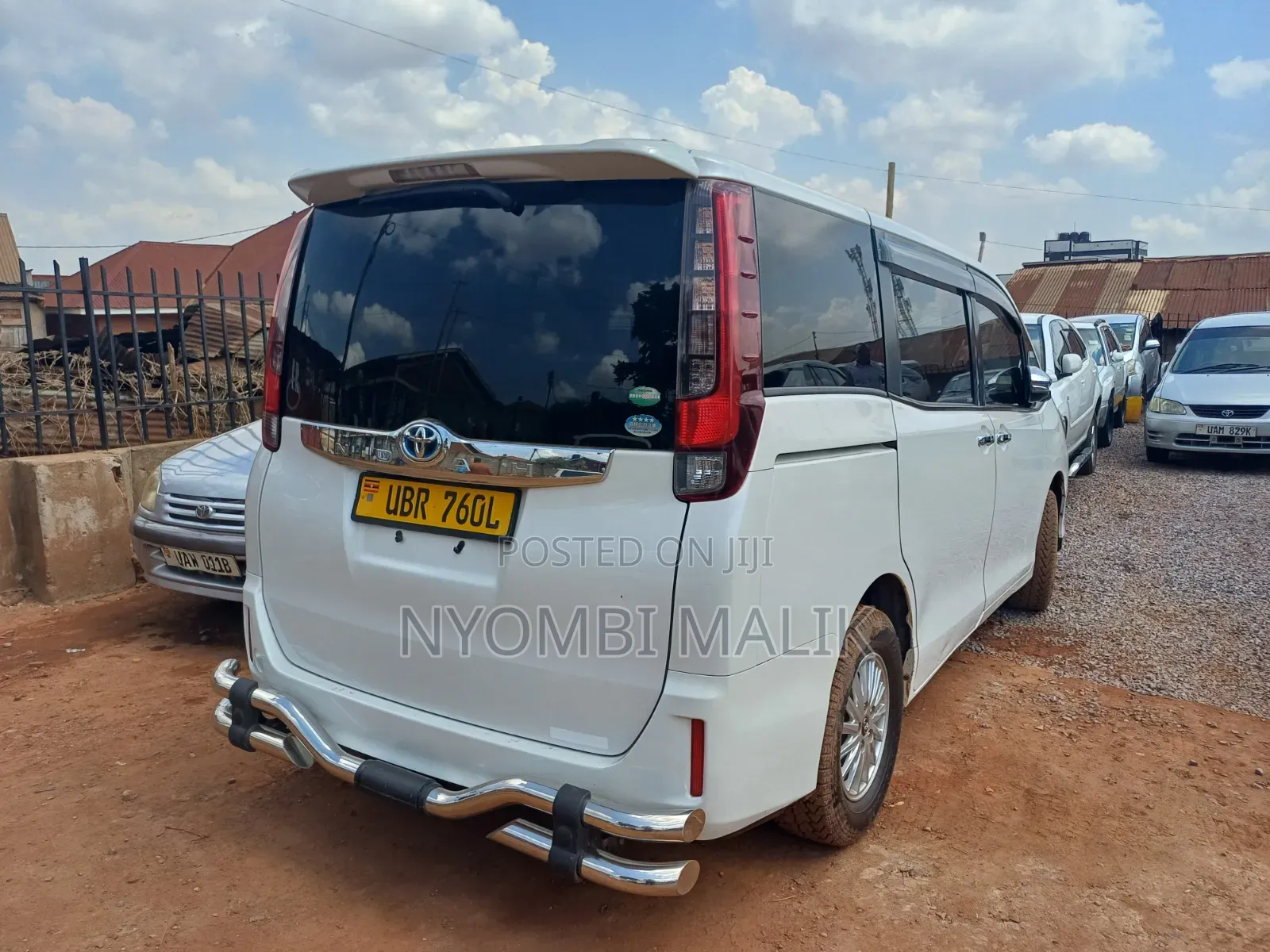 Toyota Noah 2016 White