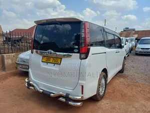 Toyota Noah 2016 White