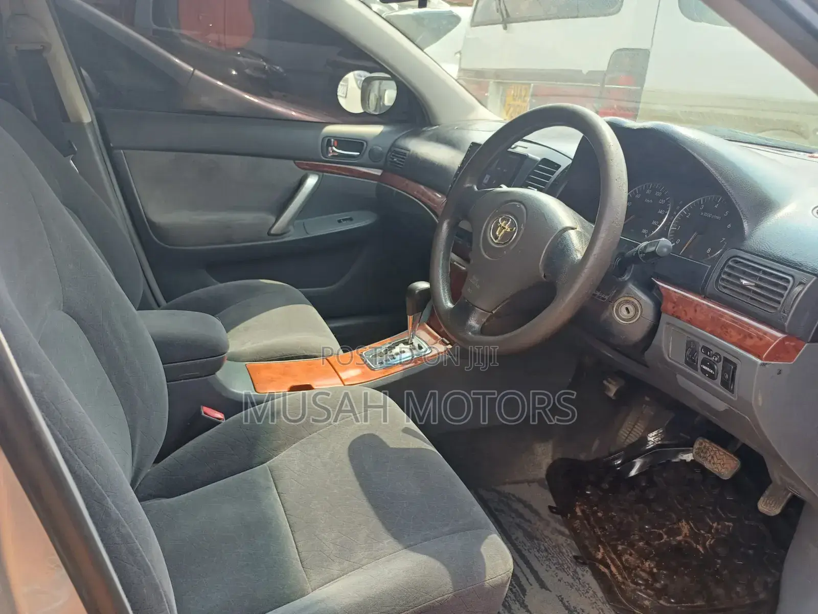 Toyota Premio 2005 Silver