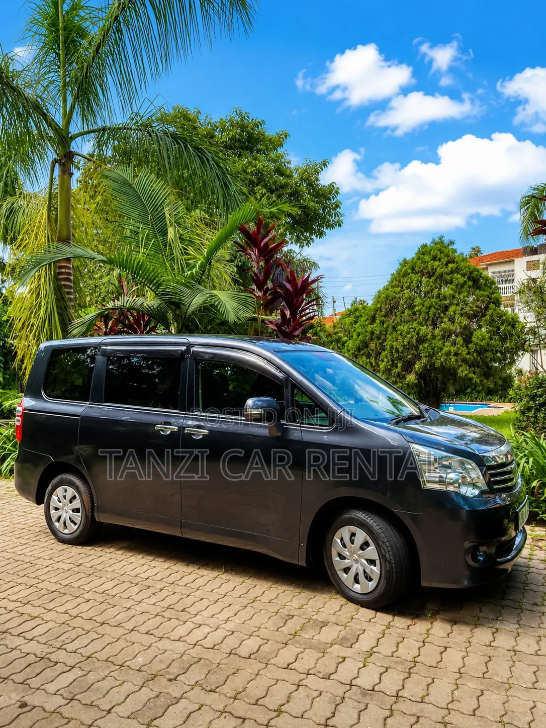Toyota Noah Car for Hire