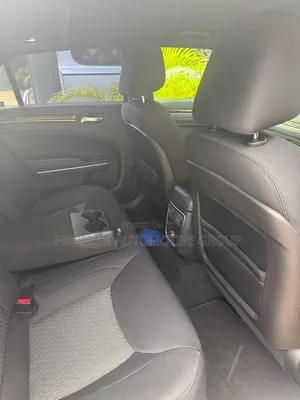 Chrysler 300 2015 Silver