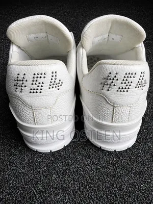 Louis Vuitton LV Trainer Low "White / Silver Studs".