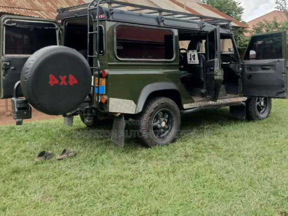 Land Rover Defender Soft Top 4x4 1995 Green
