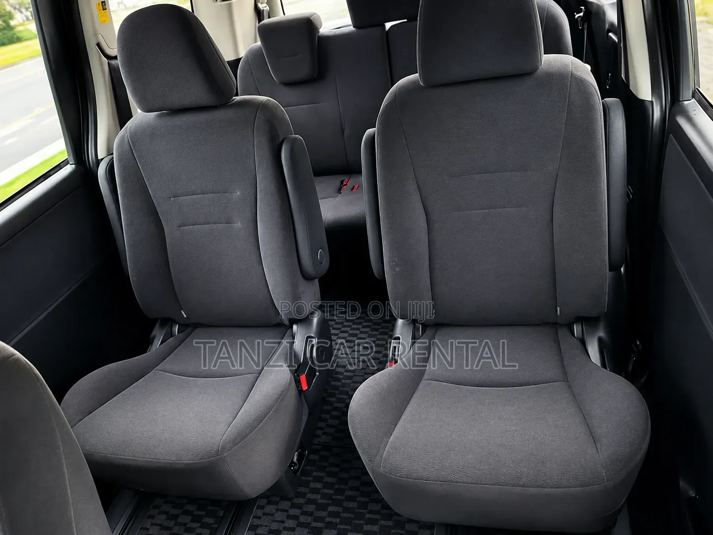 Toyota Noah Car for Hire