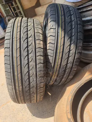 225/55r17 Tyres for Crown .