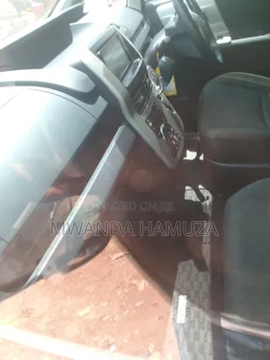 Toyota Noah 2012 Silver