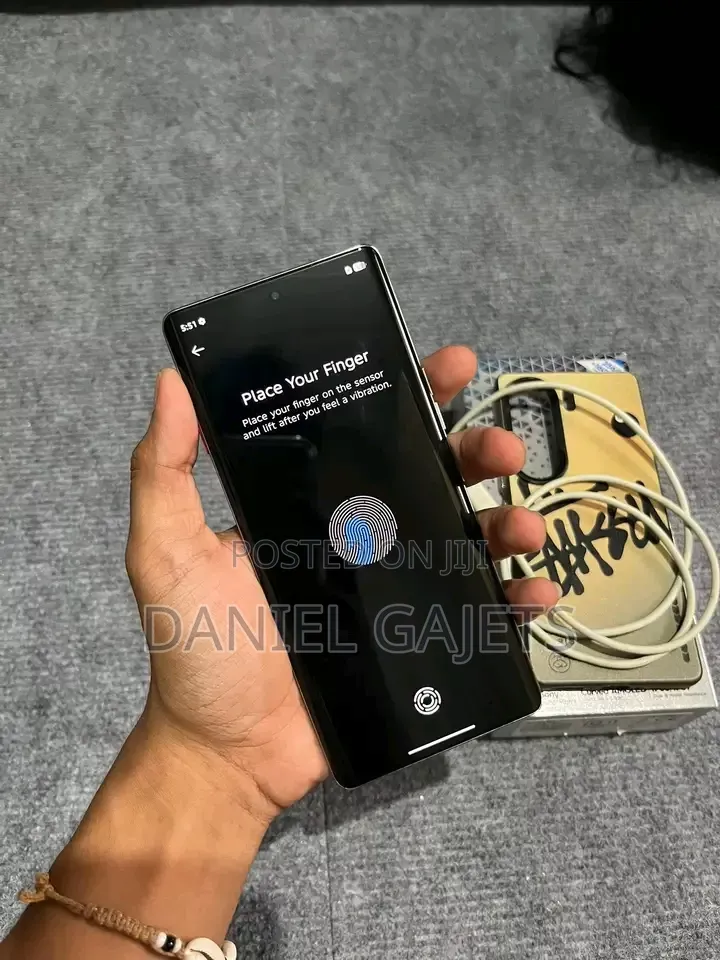 New Tecno Camon 40 Pro 5G 256 GB Gold