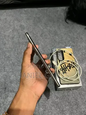 New Tecno Camon 40 Pro 5G 256 GB Gold