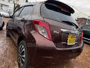 Toyota Vitz 2010 Burgundy