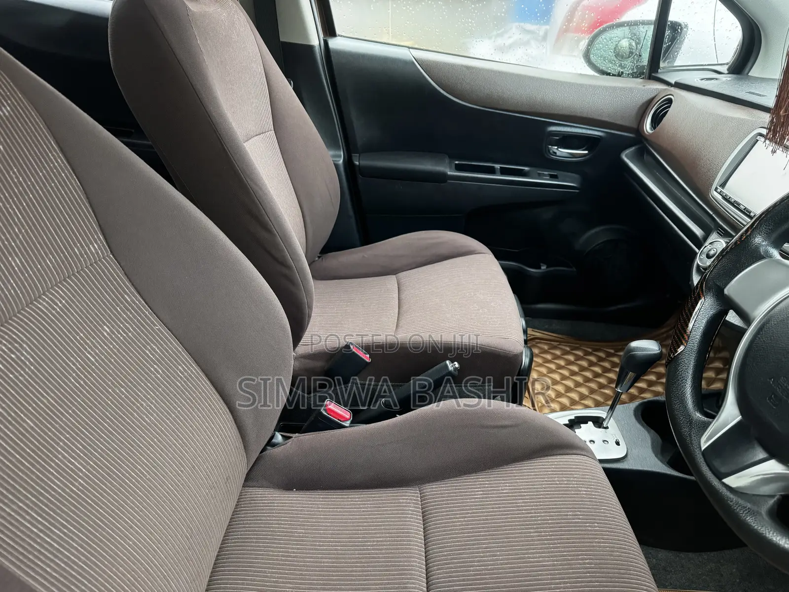 Toyota Vitz 2010 Burgundy