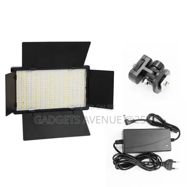 Pro LED 800 Is a Professional Bi-Color Studio Lighting Kit featuriK),