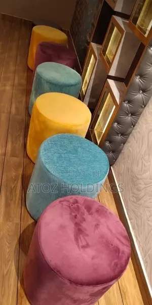 Poufs/Tufted Ottoman Poufs in Any Colour From 200,000/- With Delivery