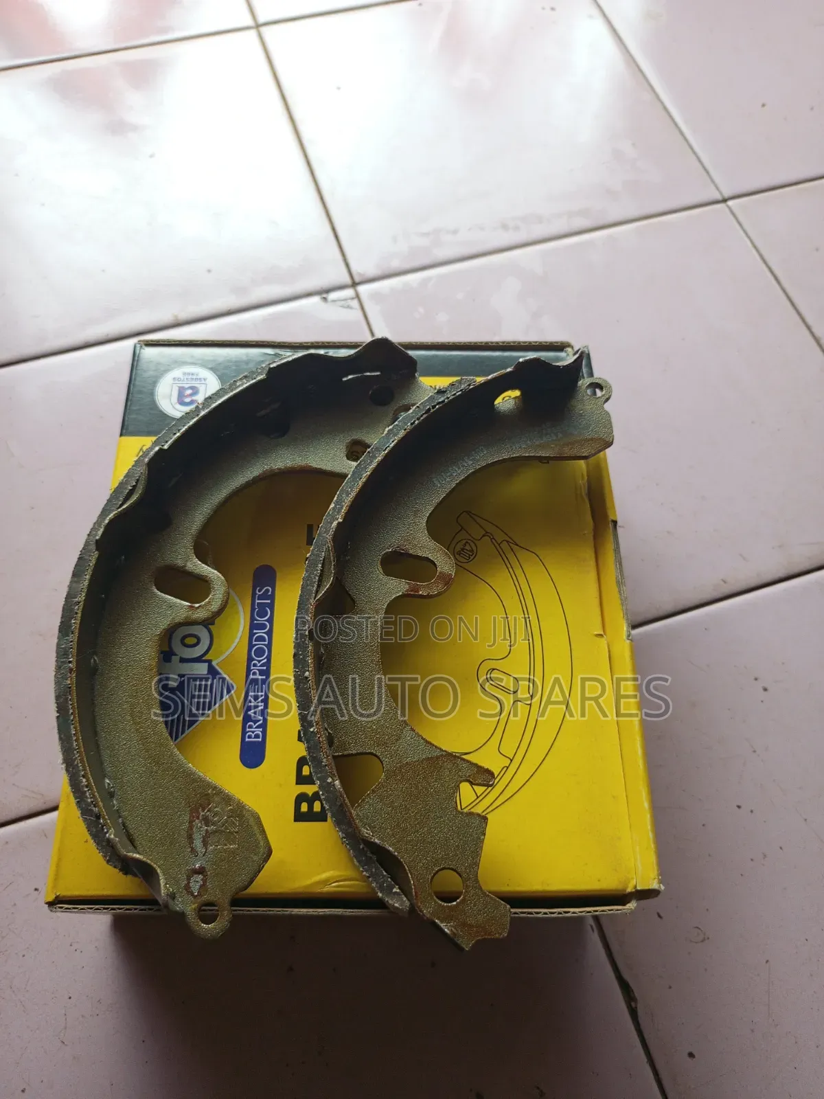 Brake Shoes, Corona Rear