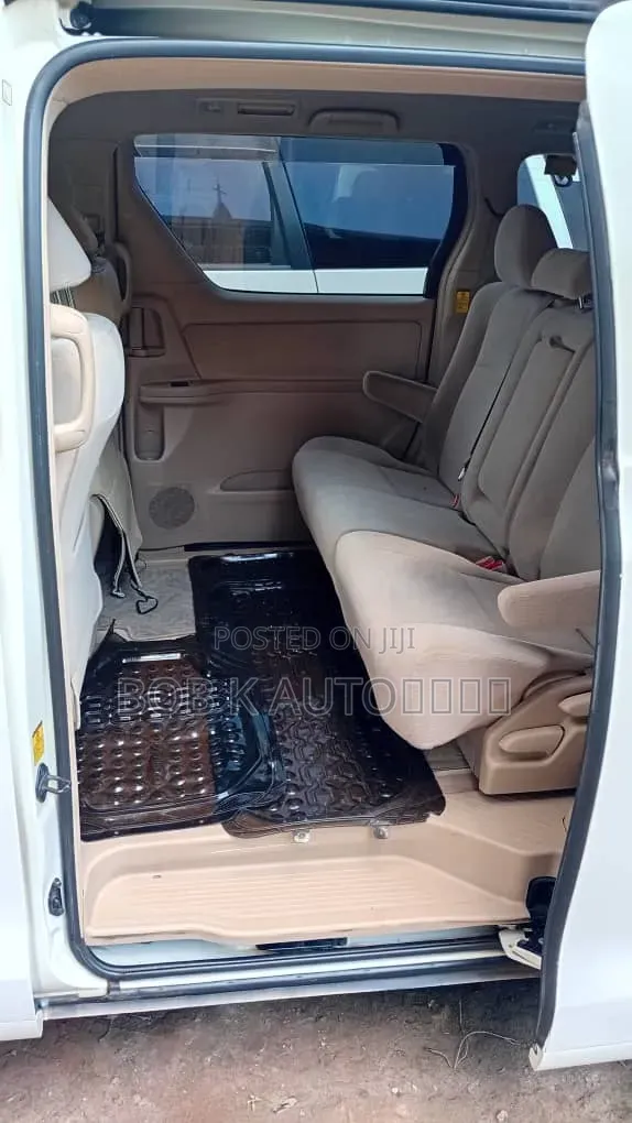 Toyota Alphard 2014 White