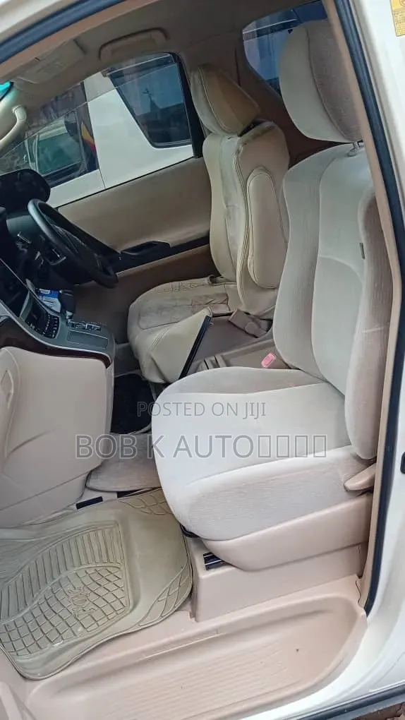 Toyota Alphard 2014 White