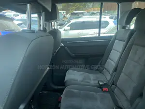 Volkswagen Touran 2016 Blue