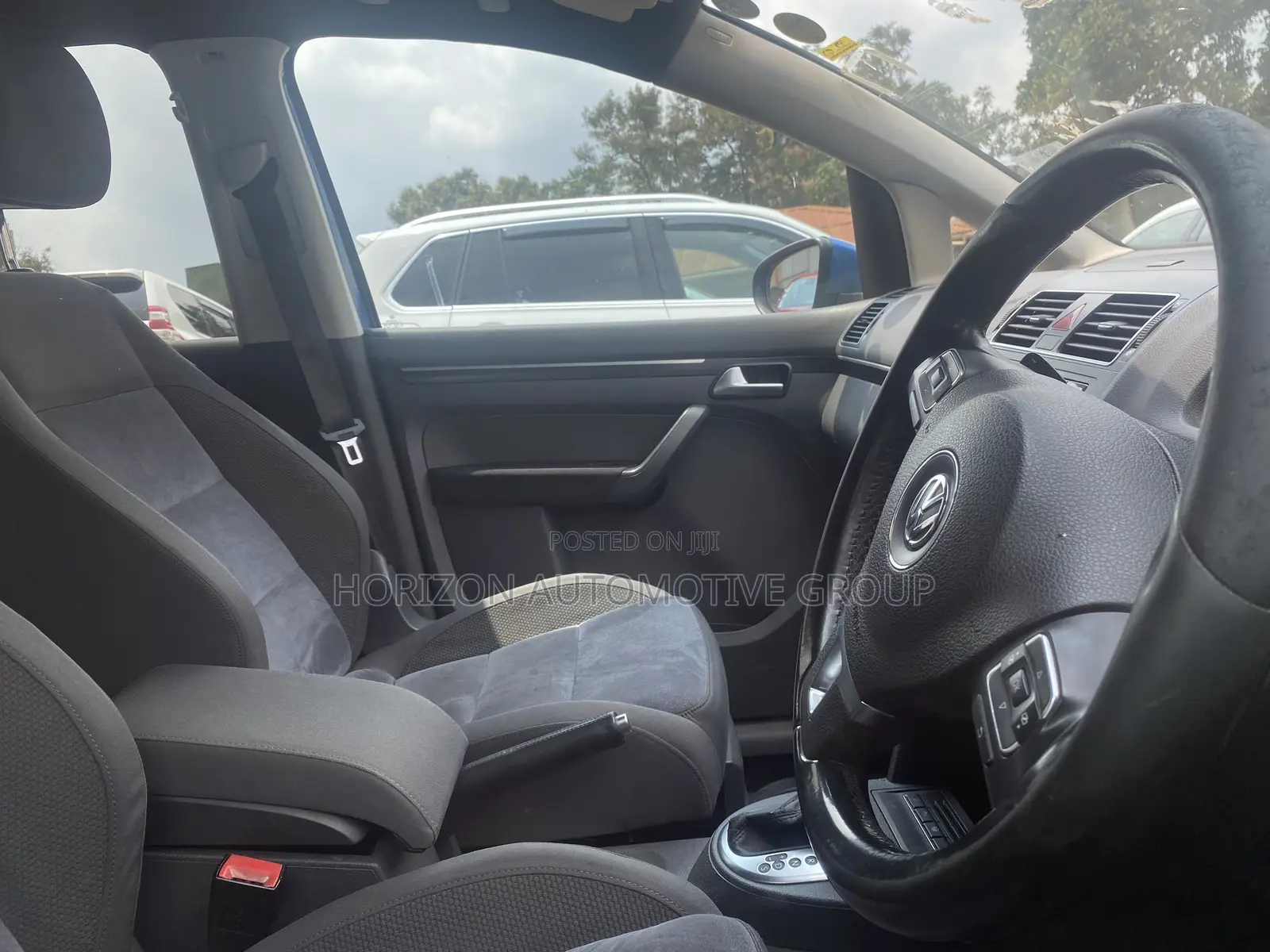 Volkswagen Touran 2016 Blue