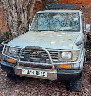 Toyota Land Cruiser 90 1997 Silver