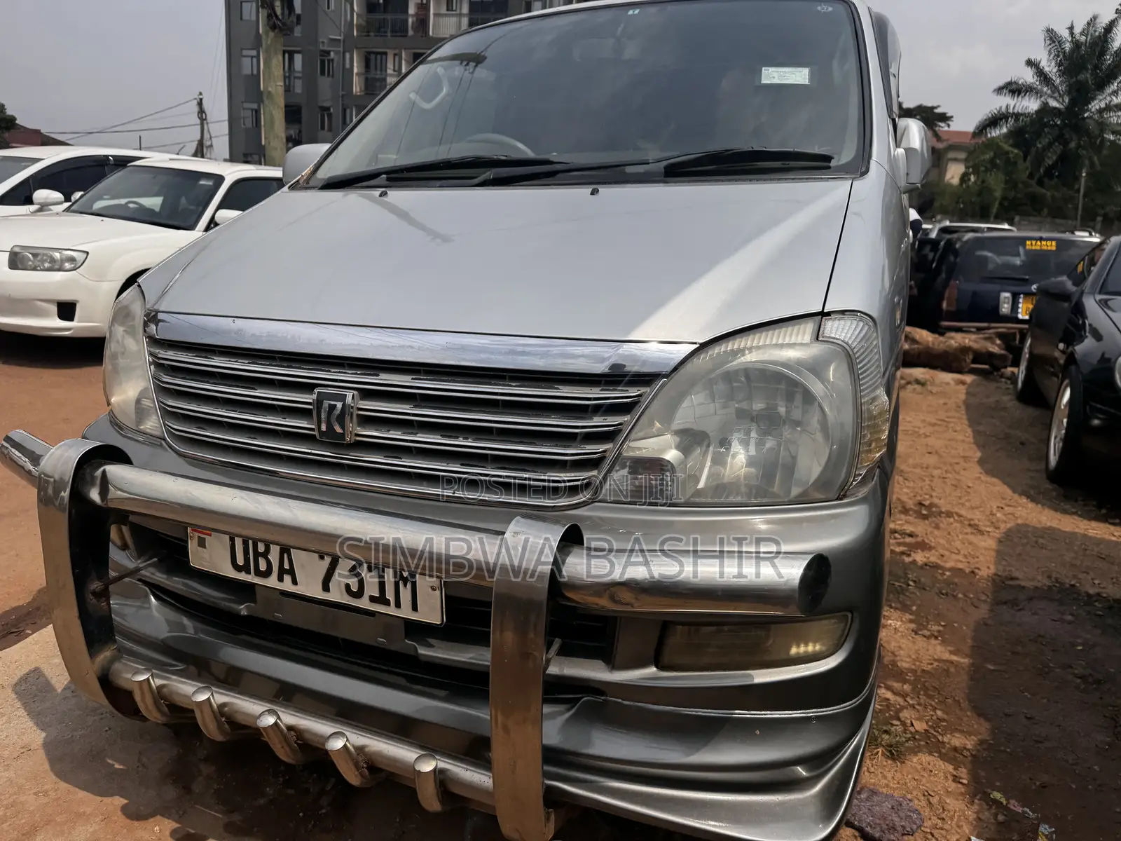 Toyota Regius 1998 Silver