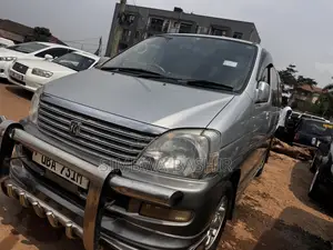 Toyota Regius 1998 Silver