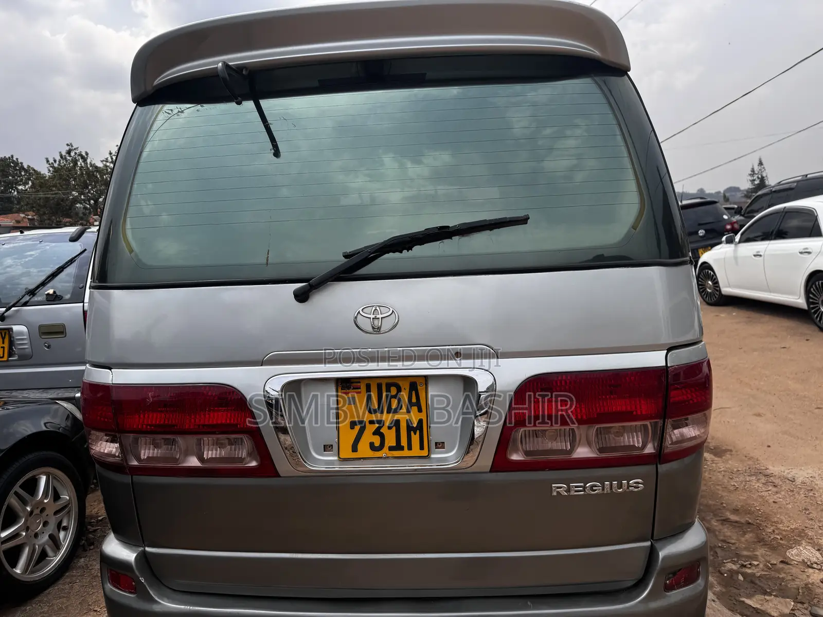 Toyota Regius 1998 Silver
