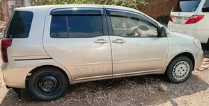 Toyota Raum 2005 Silver