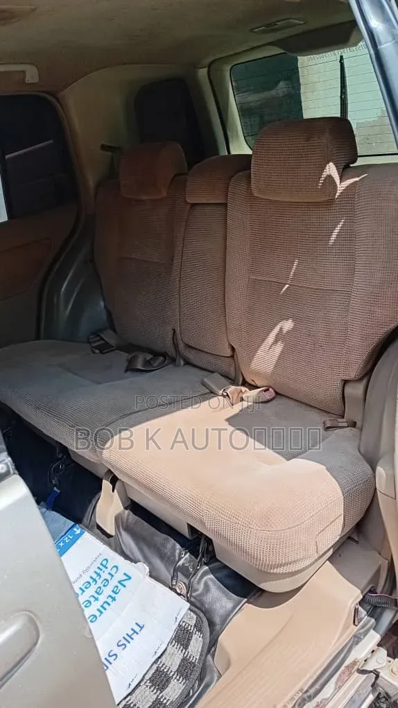 Toyota Raum 2005 Silver