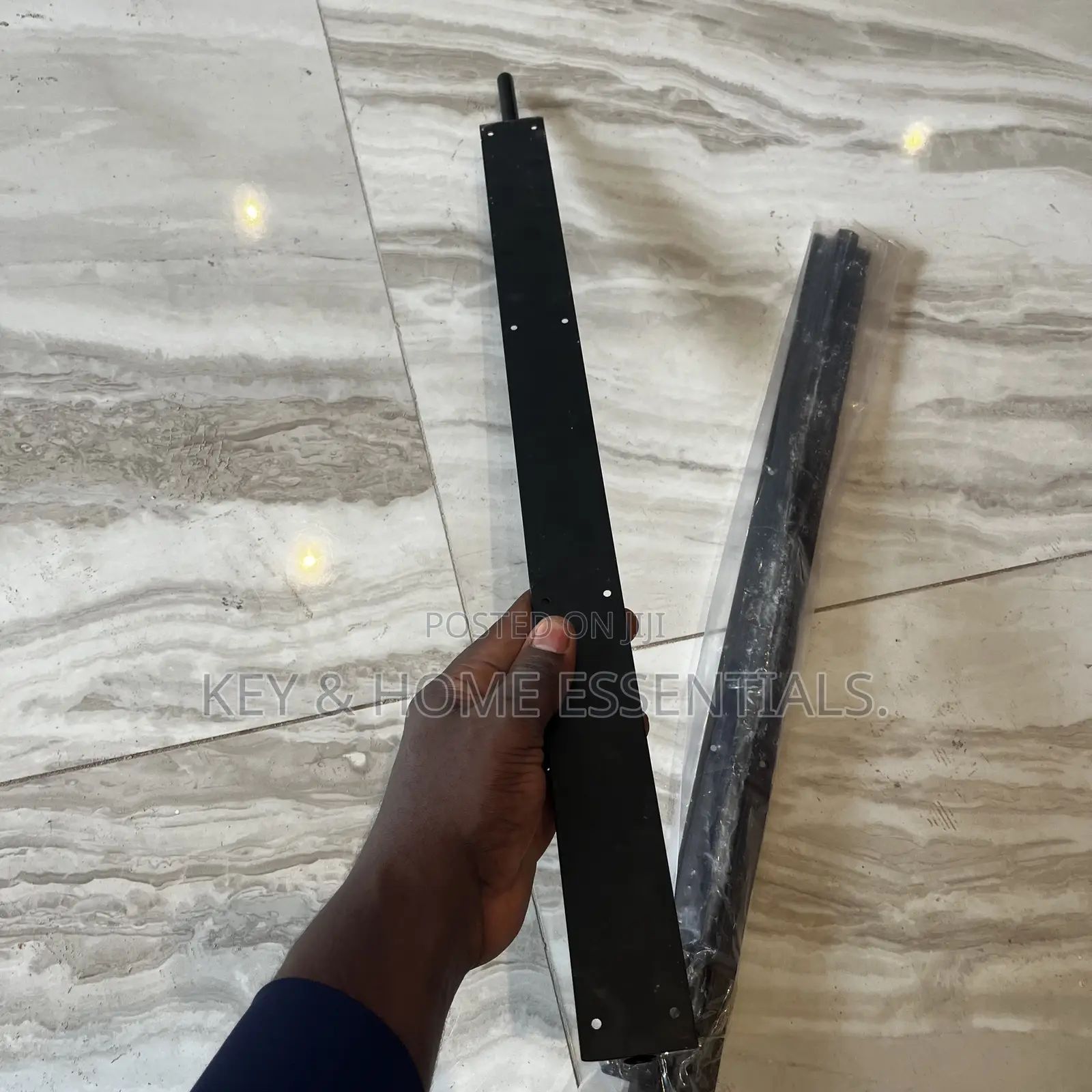 Heavy-Duty Black Security Door Bolt 