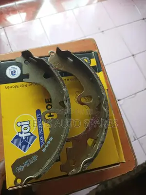 Brake Shoes, Corona Rear