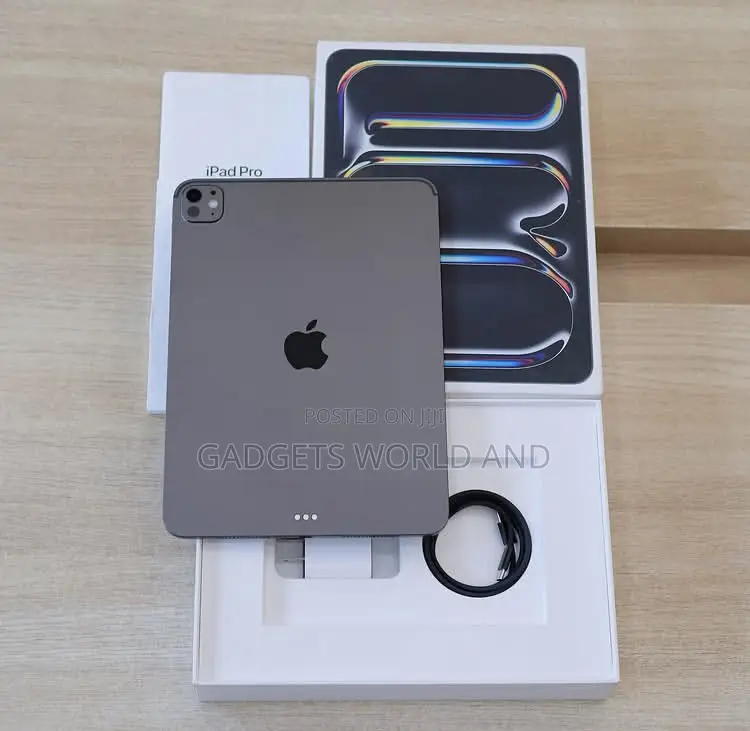 New Apple iPad Pro 11 (2025) 256 GB Black