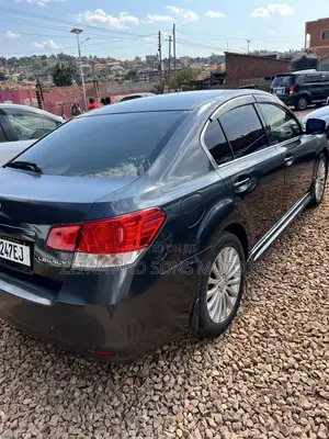 Subaru Legacy 2.5i Limited PZEV 4dr Sedan AWD (2.5L 4cyl CVT) 2014 Gray