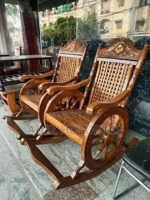 Rocking Chairs/Vintage Rocking Chairs in Any Colour From 1,500,000/-