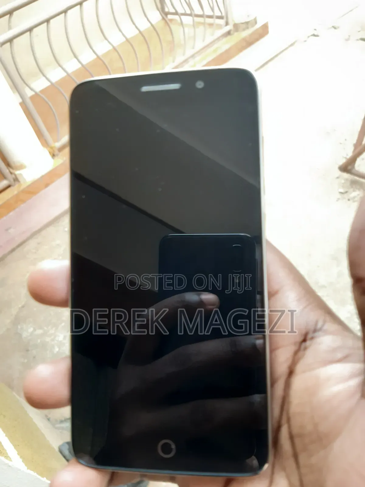 TCL Movetime 4 GB Black