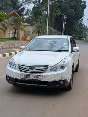 Subaru Outback 2010 White