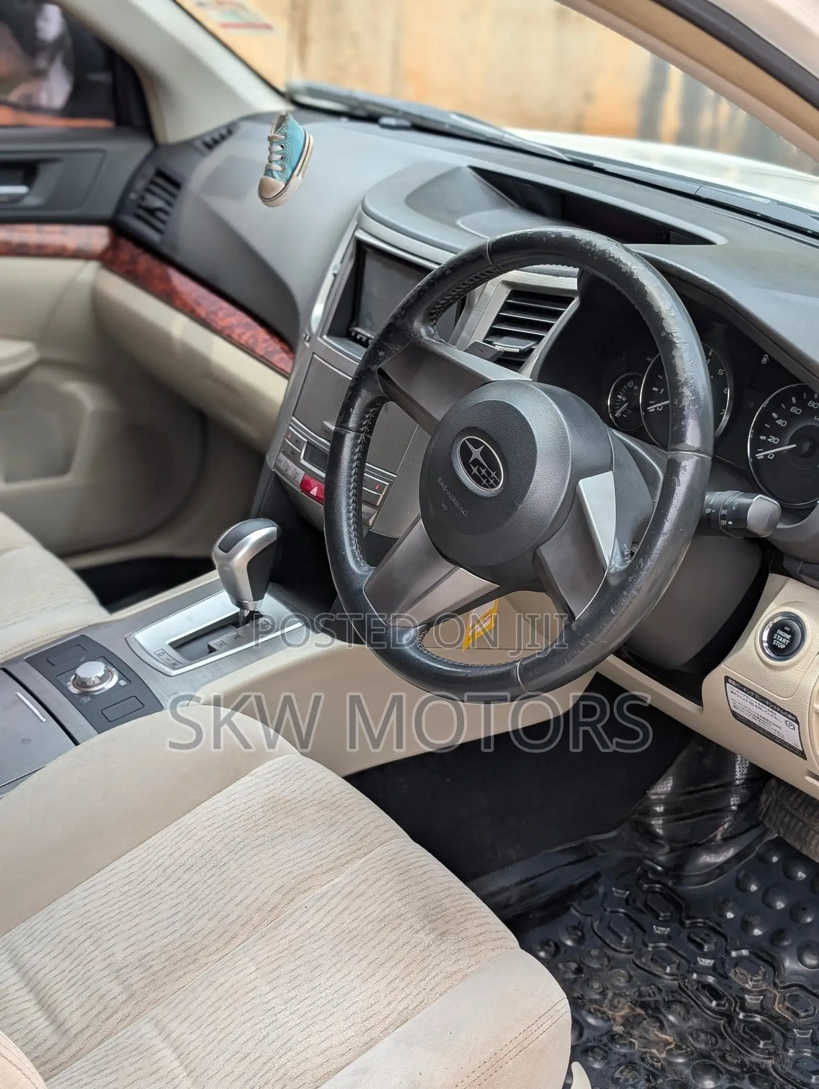 Subaru Outback 2010 White