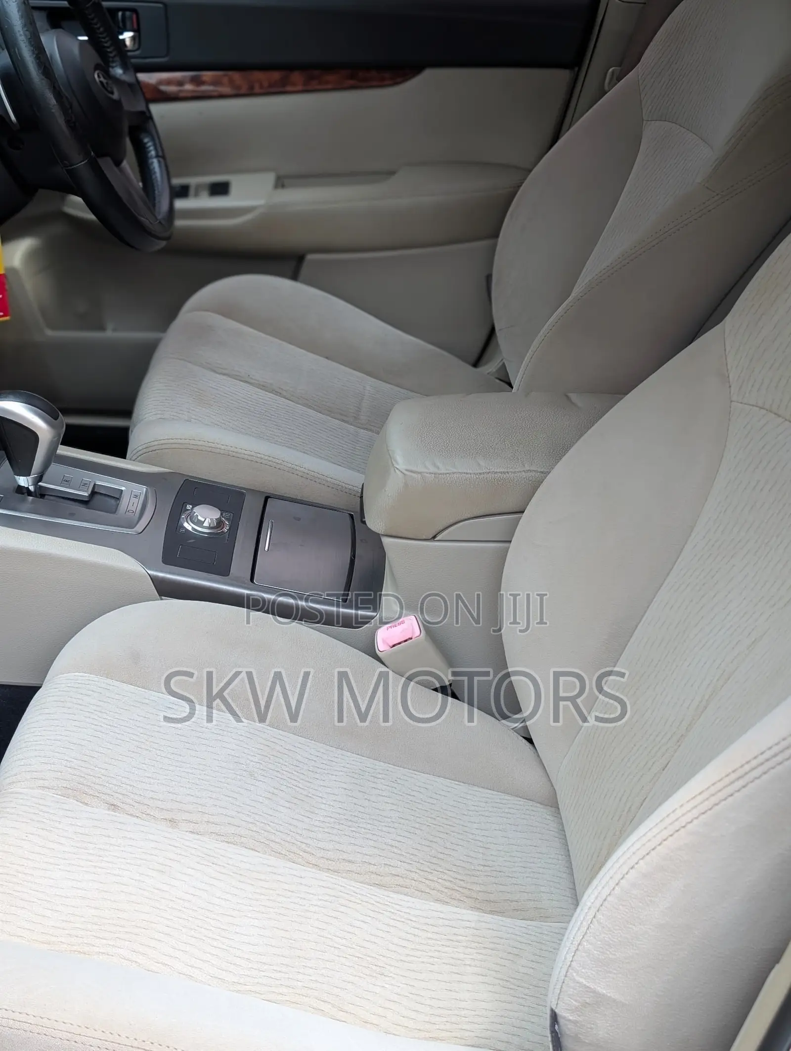 Subaru Outback 2010 White