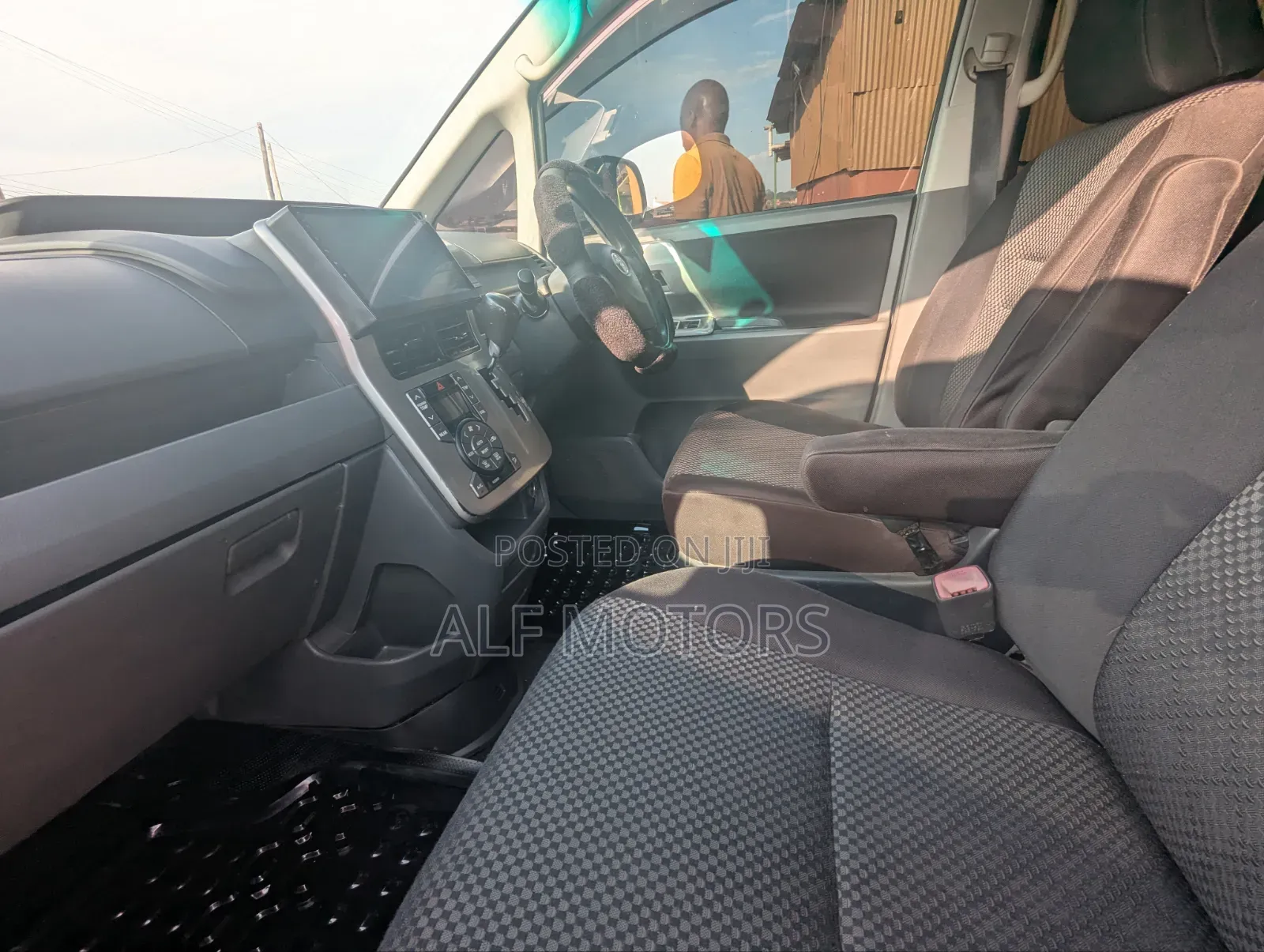 Toyota Noah 2008 White