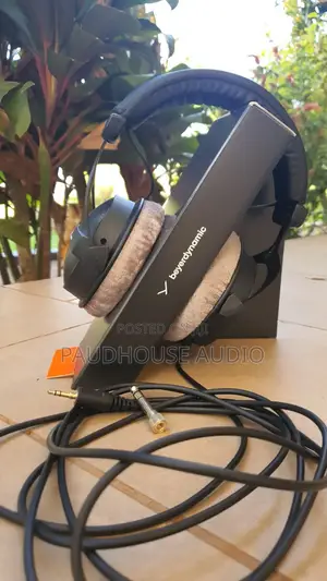 Beyerdynamic DT 770 PRO 80 Ohm Professional Studio Headphones