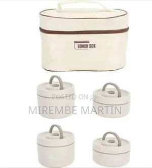 5 Pieces Lunch Box Set. Comes With 4 Small Food Flasks and 1 Thermal
