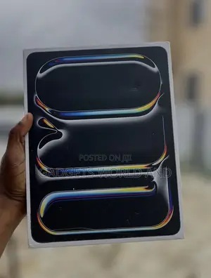 New Apple iPad Pro 13 (2025) 256 GB Black