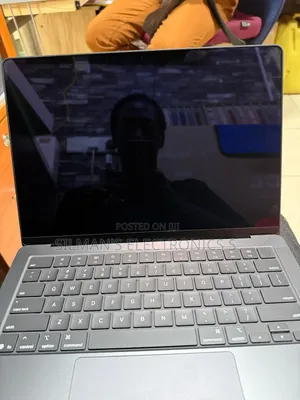 Laptop Apple MacBook Pro 2025 M5 24GB Apple M5 SSD 1T