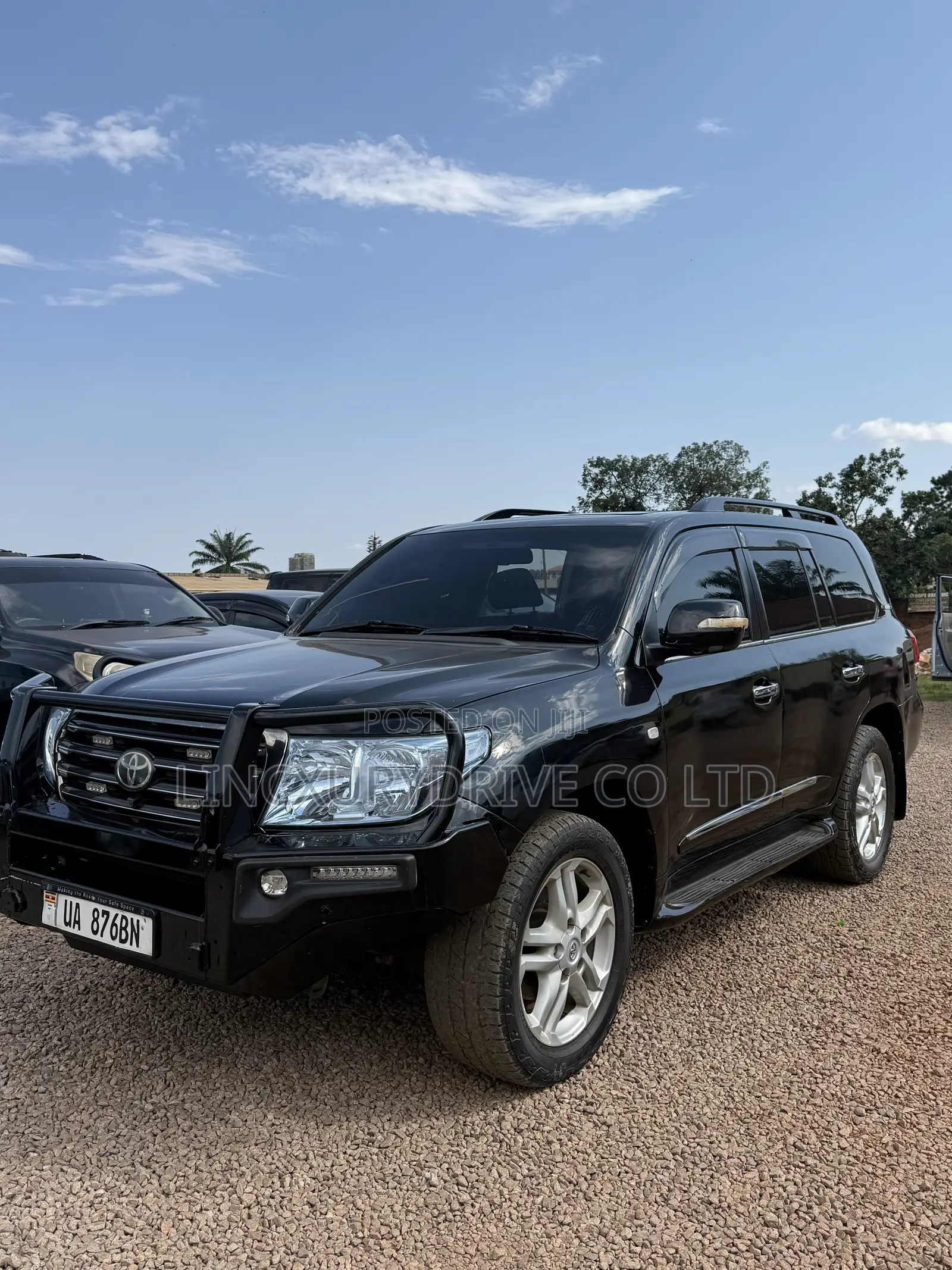 Landcruiser V8 Available for Rental