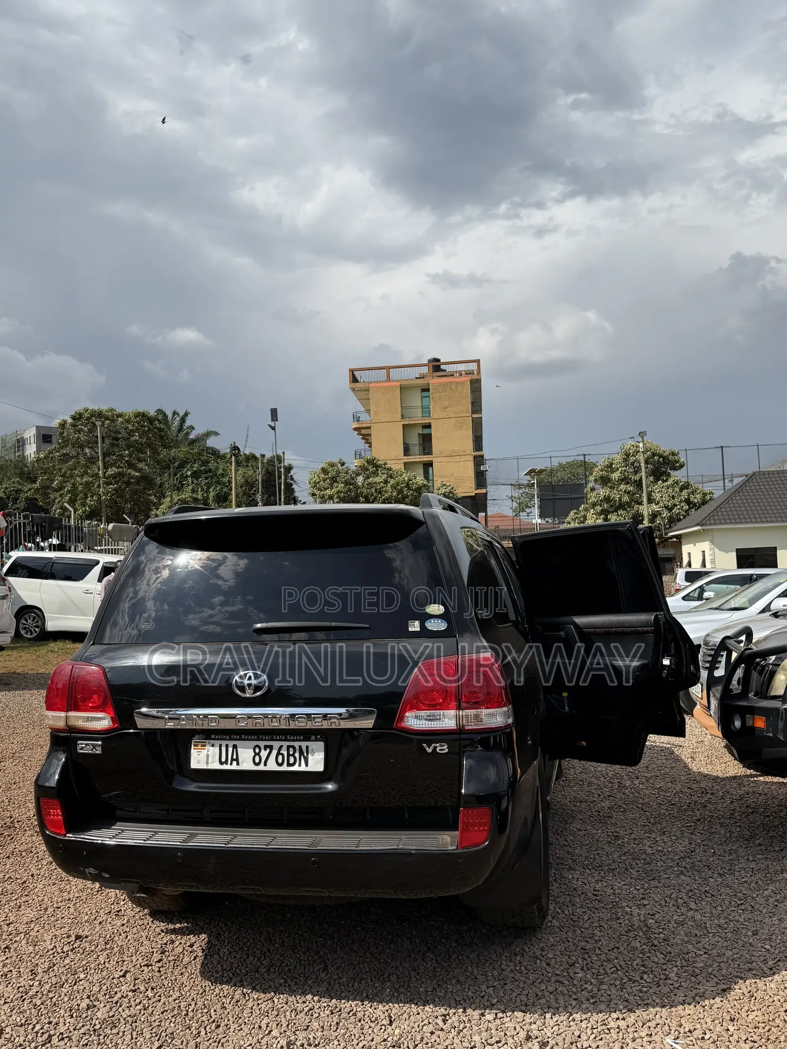 Landcruiser V8 Available for Rental