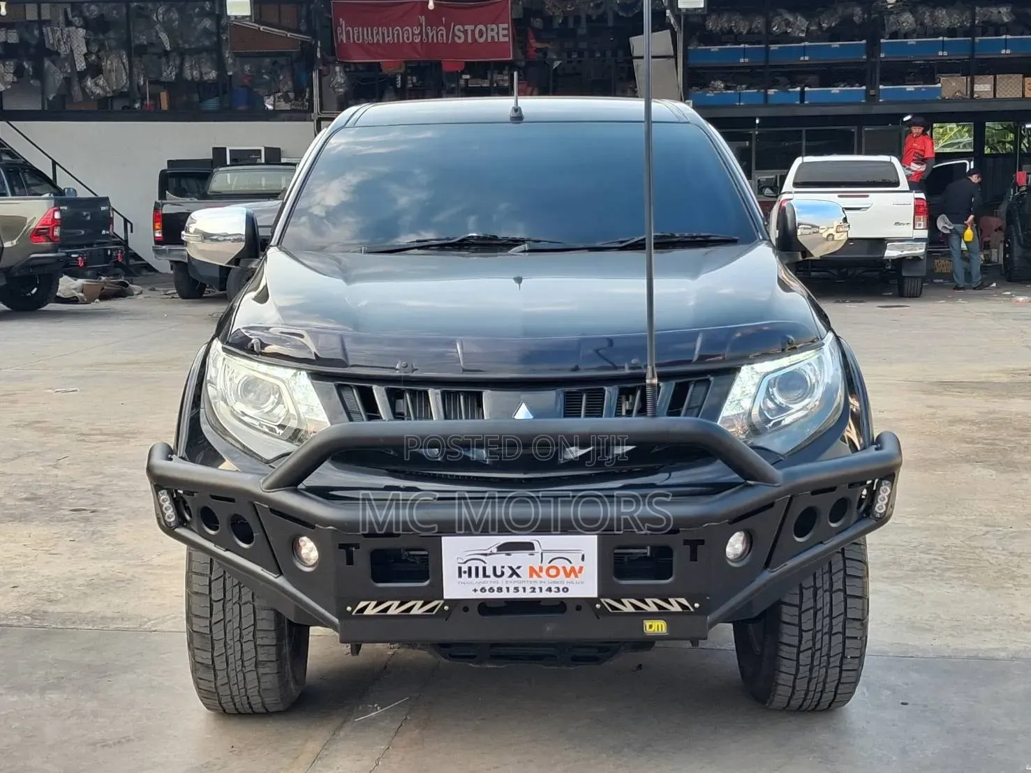 Mitsubishi Triton 2018 Black