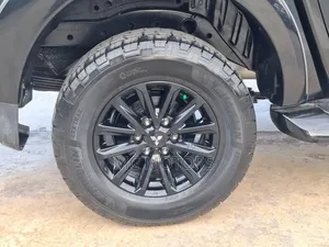 Mitsubishi Triton 2018 Black