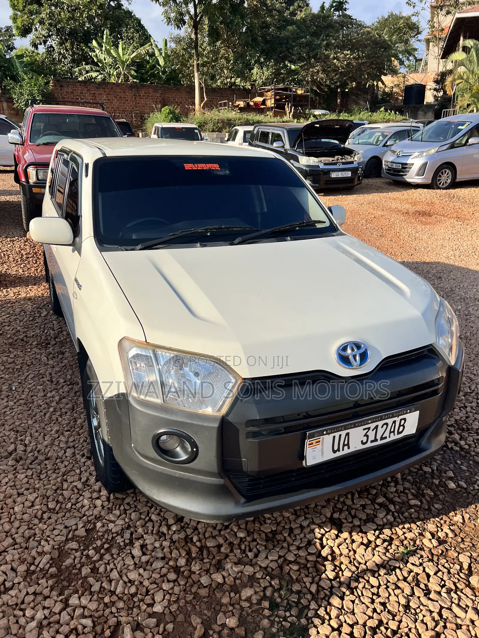 Toyota Probox 1.5 DX Comfort 4WD 2021 White