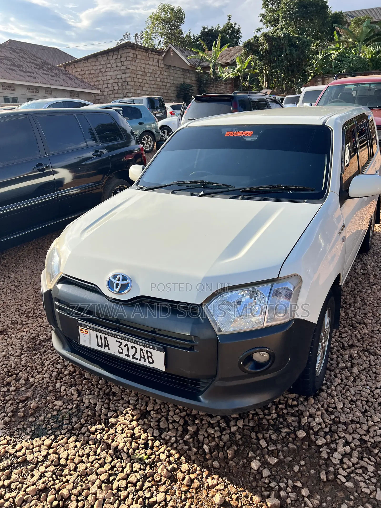 Toyota Probox 1.5 DX Comfort 4WD 2021 White