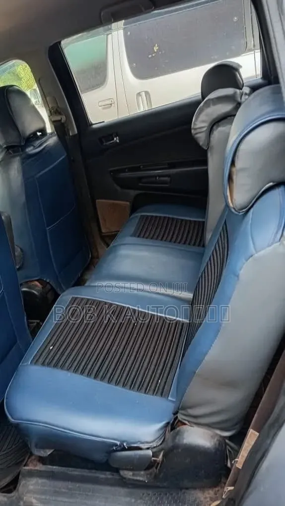 Toyota Wish 2005 Silver