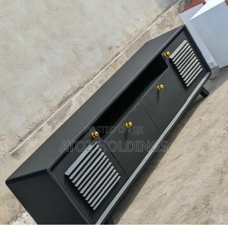TV Stands/Ordinary TV Stands in Any Colour 580,000/- With Delivery