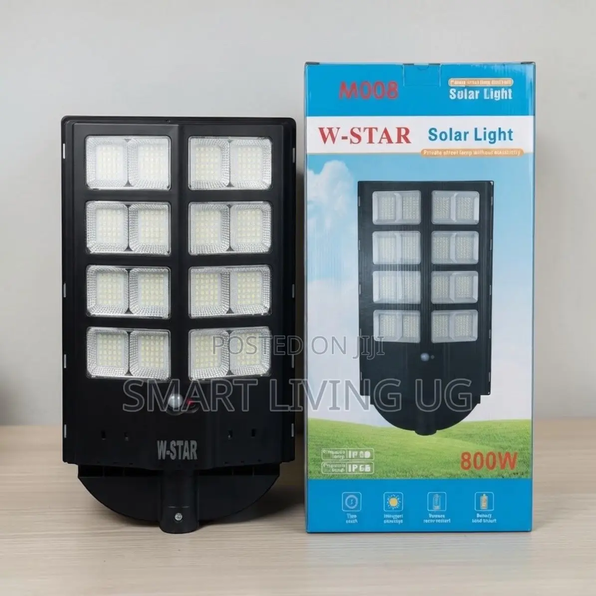 High-Power 800W LED Solar Street Light – IP67 Waterproof Floodlight